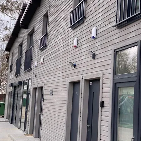 Triju Kambariu Apartamentai Prie Juros *
